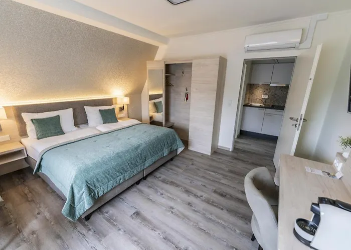 Hoekis-zimmervermietung 8 Mit Kuechenzeile 3*